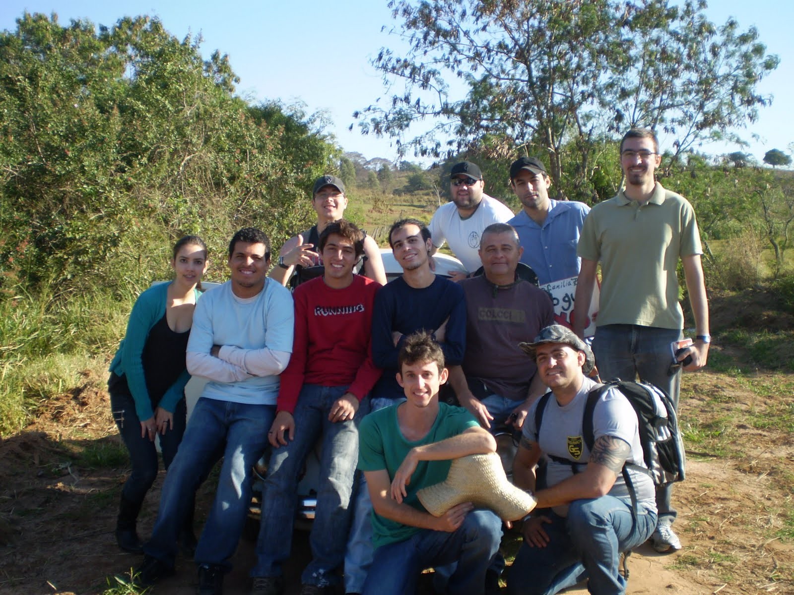 Voluntários reunidos na ação