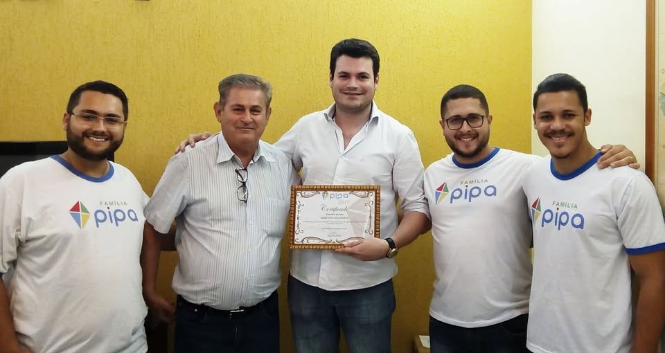 Família Pipa entregou primeiro Certificado Benemérito à Sementes Selegrãos