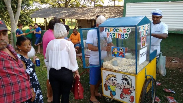 Uma festa em apoio ao amigo Marcelo