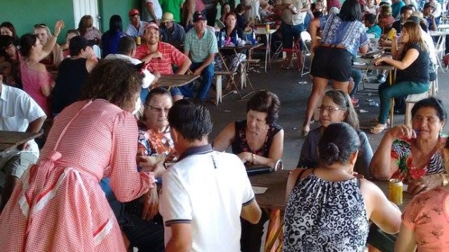 Uma festa em apoio ao amigo Marcelo