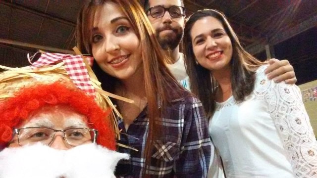 Família Pipa no Arraiá do Abrigo dos Idosos
