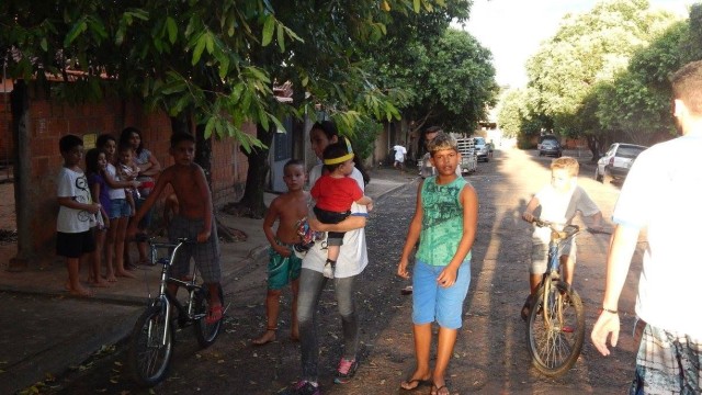 Uma Páscoa de muitos caminhos, chocolates e sorrisos