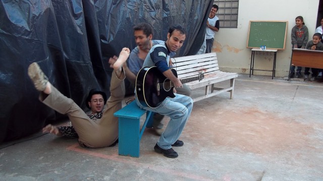 Teatro Escola e Família