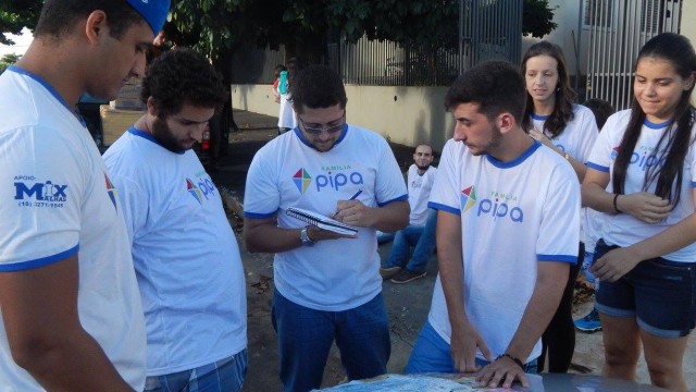 Uma Páscoa de muitos caminhos, chocolates e sorrisos