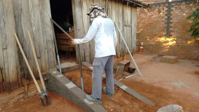 Casa da Amizade, JL Materiais para Construção e Sucata do Garbo: uma nova entrada para Dona Anita