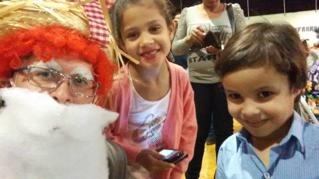 Família Pipa no Arraiá do Abrigo dos Idosos